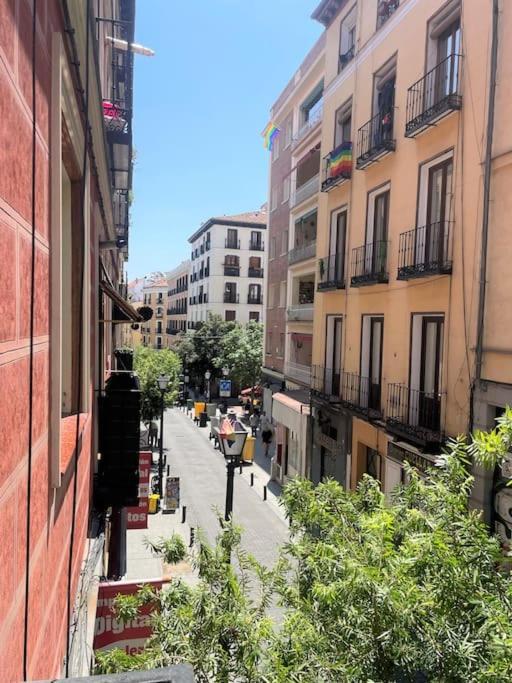 Exclusivo Y Acogedor Apartamento Con Balcon En Chueca, Con Aire Acondicionado Y Calefaccion Madrid Bagian luar foto