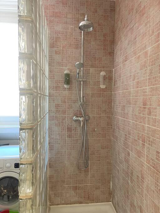 Exclusivo Y Acogedor Apartamento Con Balcon En Chueca, Con Aire Acondicionado Y Calefaccion Madrid Bagian luar foto