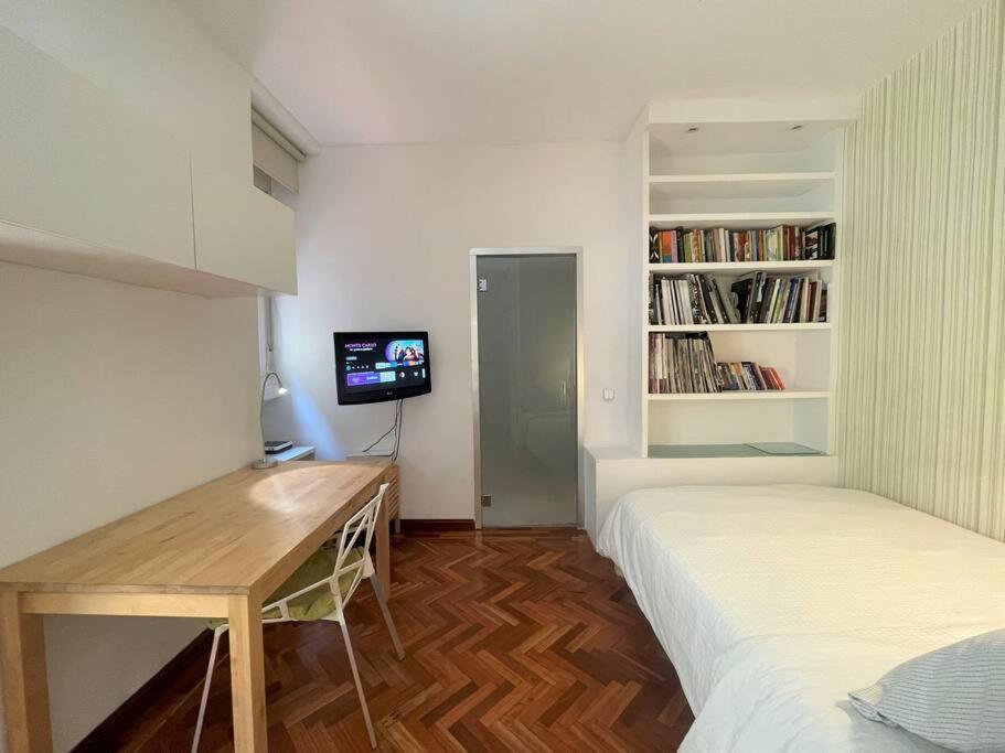 Exclusivo Y Acogedor Apartamento Con Balcon En Chueca, Con Aire Acondicionado Y Calefaccion Madrid Bagian luar foto