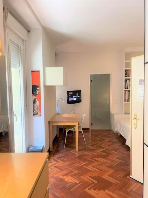 Exclusivo Y Acogedor Apartamento Con Balcon En Chueca, Con Aire Acondicionado Y Calefaccion Madrid Bagian luar foto