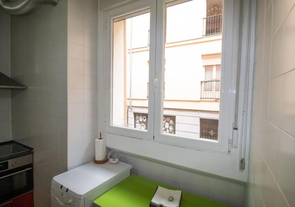 Exclusivo Y Acogedor Apartamento Con Balcon En Chueca, Con Aire Acondicionado Y Calefaccion Madrid Bagian luar foto